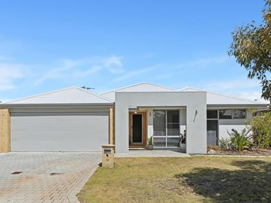 12 Greenbank Street, Ellenbrook WA 6069