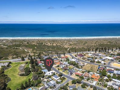12 Blaxland Avenue, Two Rocks WA 6037