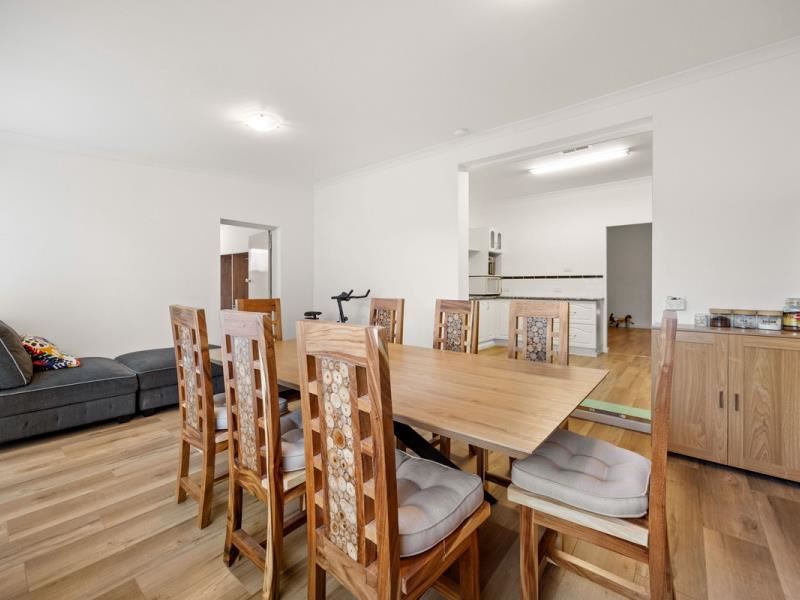 94 Armstrong Road, Wilson WA 6107