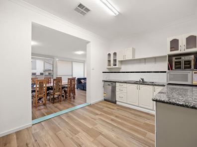 94 Armstrong Road, Wilson WA 6107