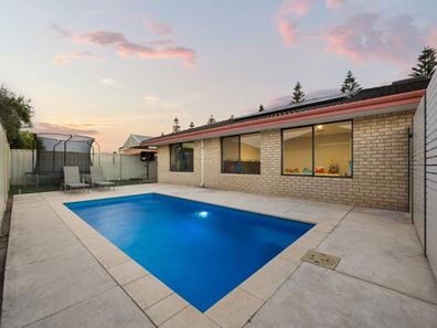 54 Chelmsford Avenue, Port Kennedy WA 6172