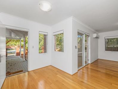 1/1 Fourth Avenue, Mount Lawley WA 6050