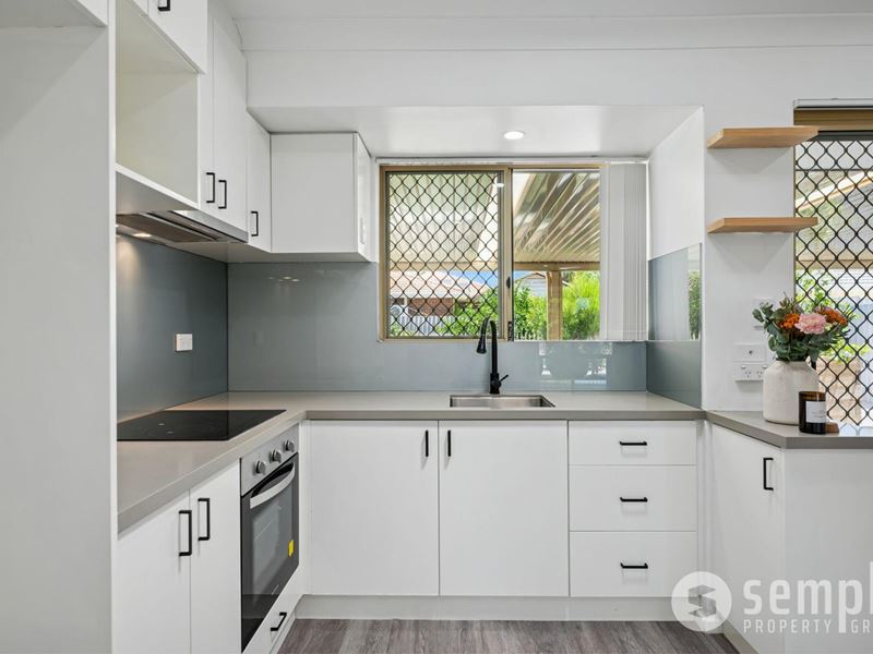 4 Keslake Way, Parkwood WA 6147