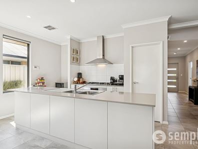 15 Cascade Road, Wandi WA 6167
