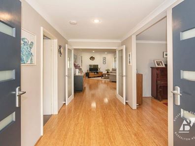 44 Everwood Glade, Ambergate WA 6280