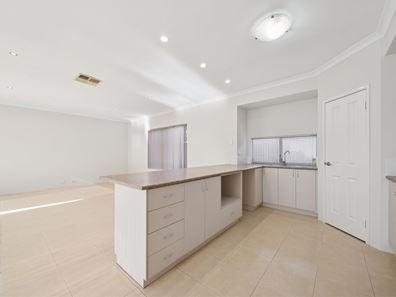 9 Grandis Bend, Southern River WA 6110