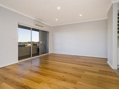 14/71 Golf View Street, Yokine WA 6060