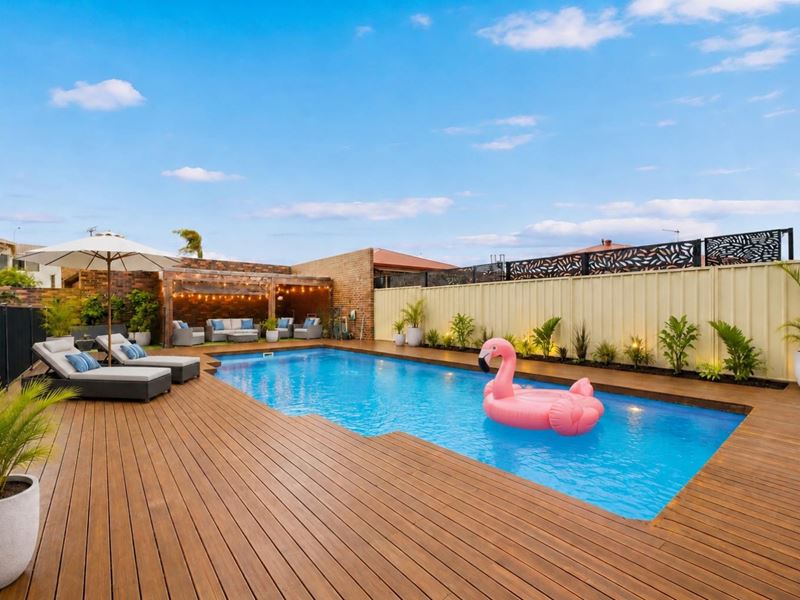 12 Sandown Close, Tarcoola Beach