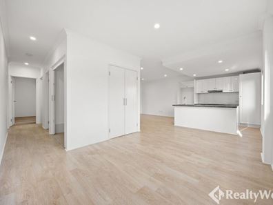 8/16 Burton Street, Cannington WA 6107