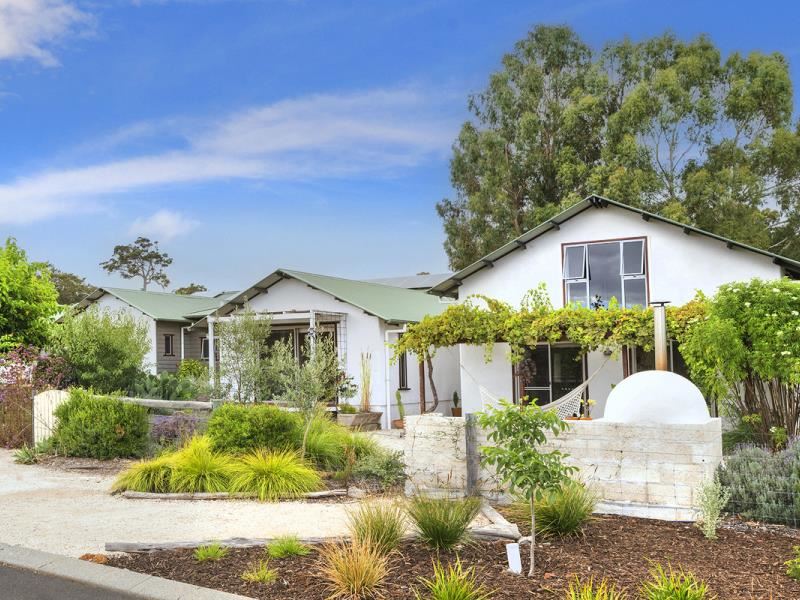 2 Calabrese Close, Margaret River