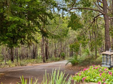 1095 Gill Street, Parkerville WA 6081