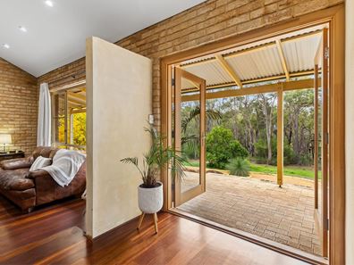 1095 Gill Street, Parkerville WA 6081