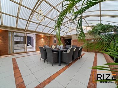 37 Sapling Way, Hocking WA 6065