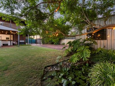 6 Mccormick Street, Warnbro WA 6169