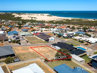 3 Basile Court, Wandina WA 6530