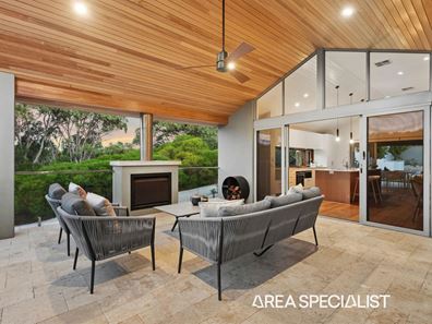 52 King Albert Road, Trigg WA 6029
