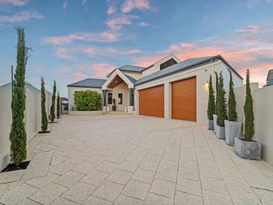 35 Santavea Mews, Halls Head WA 6210
