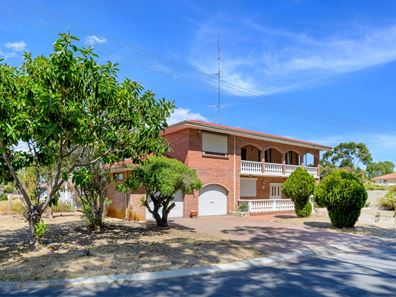 11 Fairway Court, East Bunbury WA 6230