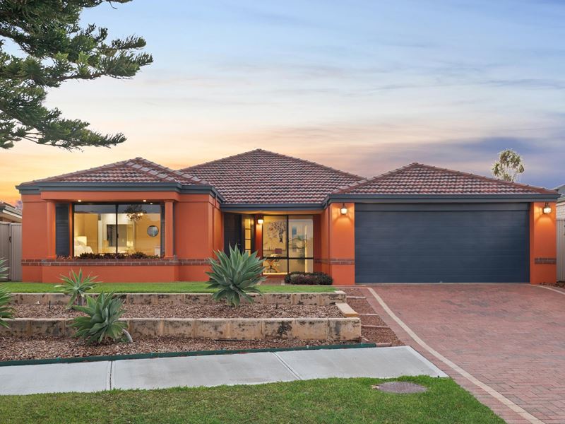 12 Ambleside Parade, Waikiki WA 6169