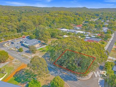 202 Bay View Drive, Little Grove WA 6330