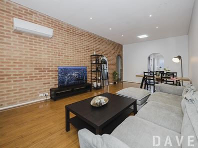 2/10 Dover Road, Scarborough WA 6019