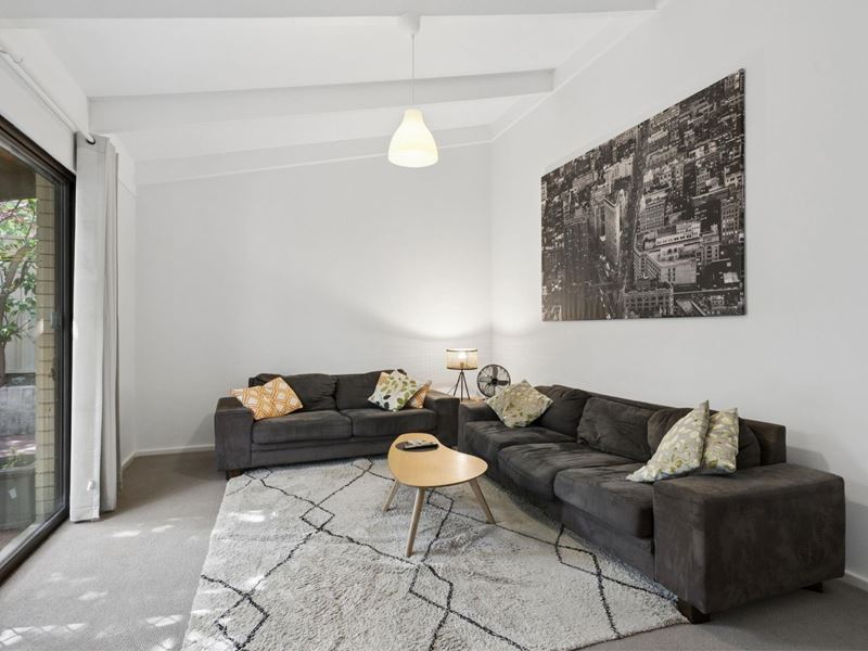 4/10 River View Street, South Perth
