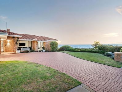 27 Kinsale Drive, Mindarie WA 6030