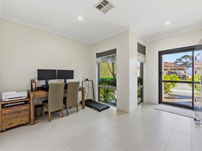 5 Melita Rise, Pearsall WA 6065