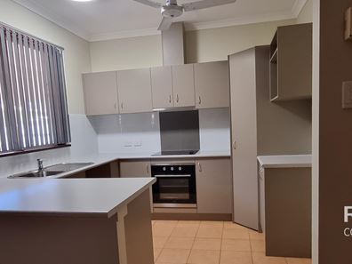 12 Knox Way, Newman WA 6753