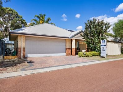 22 Zamia Loop, Wannanup WA 6210