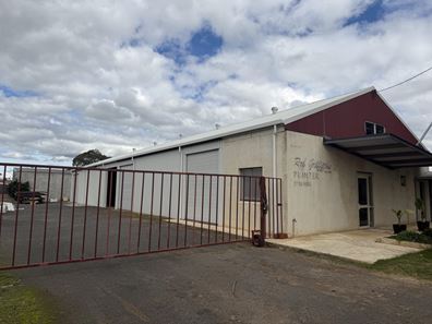 16 Fairlawn Road, Busselton WA 6280