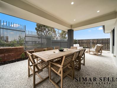 21 Bulloo Loop, Ellenbrook WA 6069