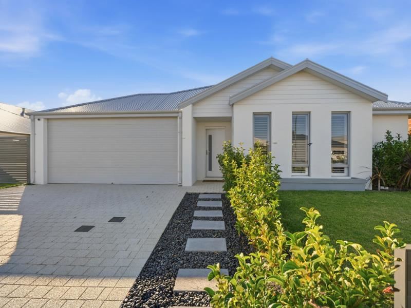 8 Bindarri Loop, Yanchep WA 6035