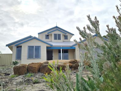 34 Wilkinson Street, Hopetoun WA 6348