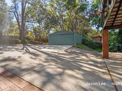 8 Kurrajong Street, Roleystone WA 6111