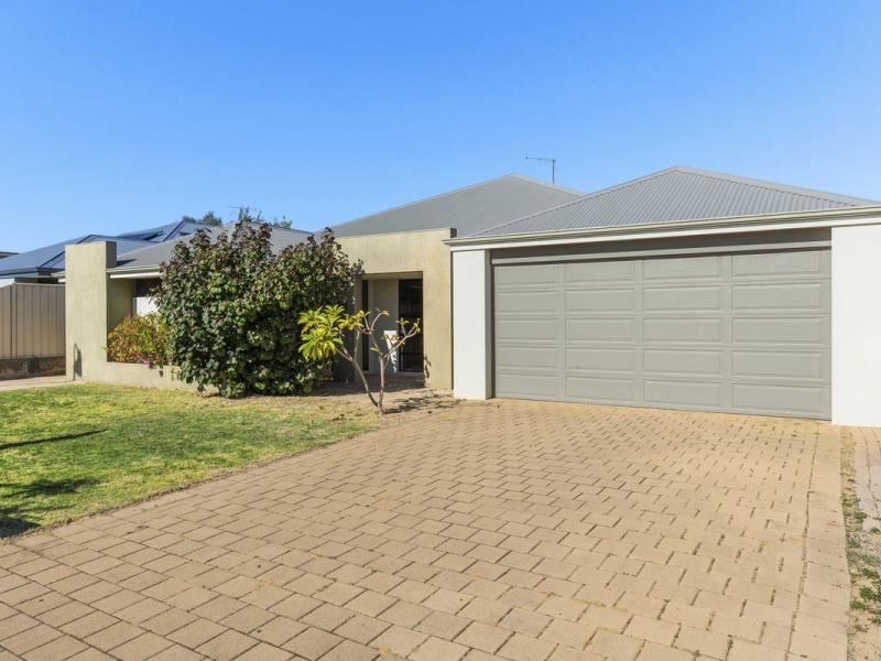 16 Cawana Parkway, Lakelands