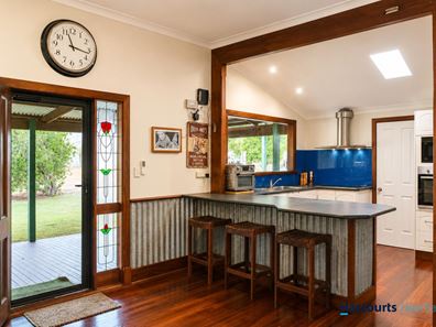 82 Doust Street, Boyup Brook WA 6244