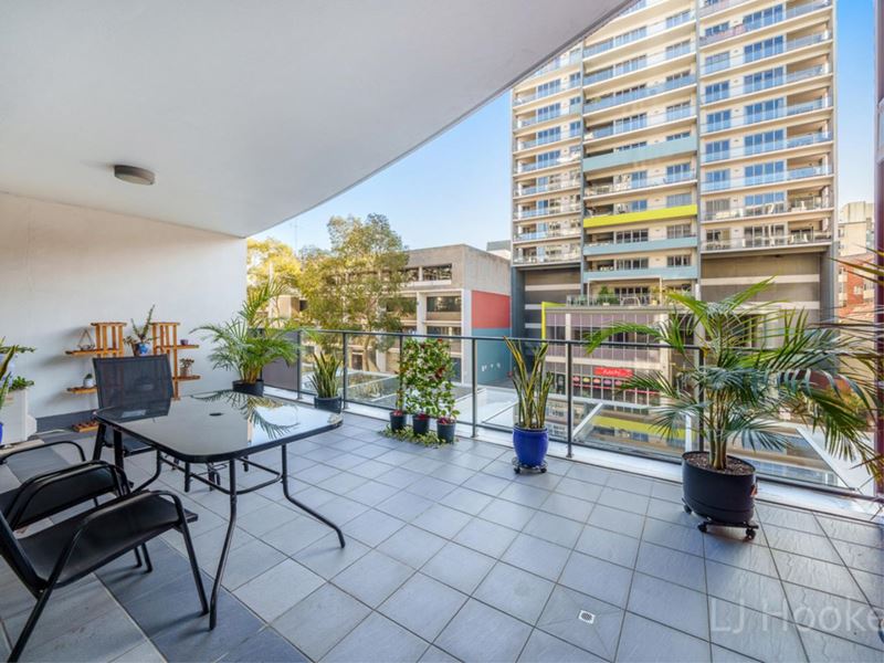 17/143 Adelaide Terrace, East Perth