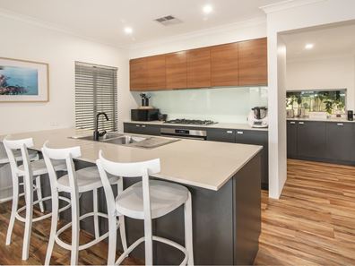 43 Waterville Road, Dunsborough WA 6281