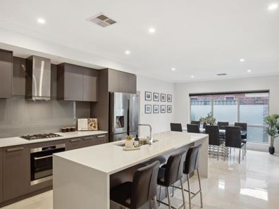 4 Barrow Court, Mount Claremont WA 6010