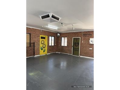 Shop 11 Rangeway Shopping Centre, Rangeway WA 6530