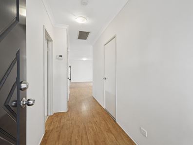 19a Hillsborough Drive, Nollamara WA 6061