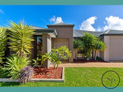 28 Marsdenia Road, Halls Head WA 6210