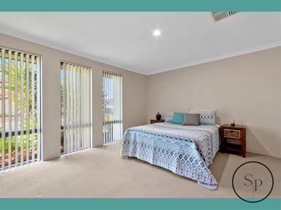 28 Marsdenia Road, Halls Head WA 6210