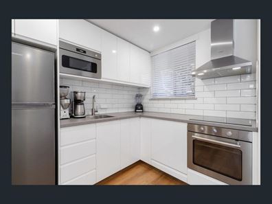 9A/49 Herdsman Parade, Wembley WA 6014