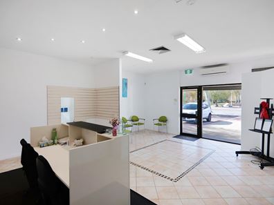 1/2223-2225 Albany Highway, Gosnells WA 6110