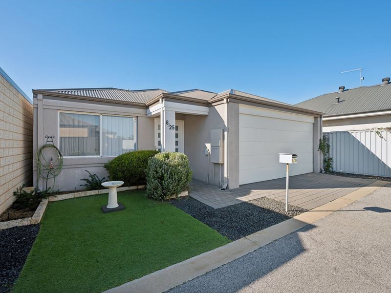 8/25 Gicha Close, Lake Coogee WA 6166