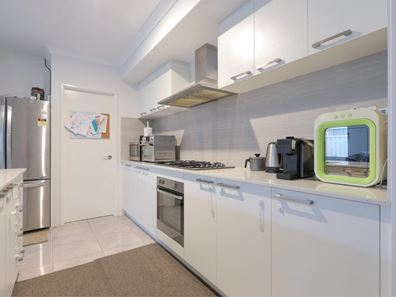 4 Graceful Street, Byford WA 6122