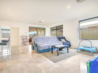 4 Graceful Street, Byford WA 6122