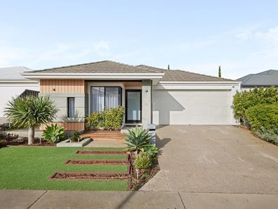 11 Quinn Street, Midvale WA 6056